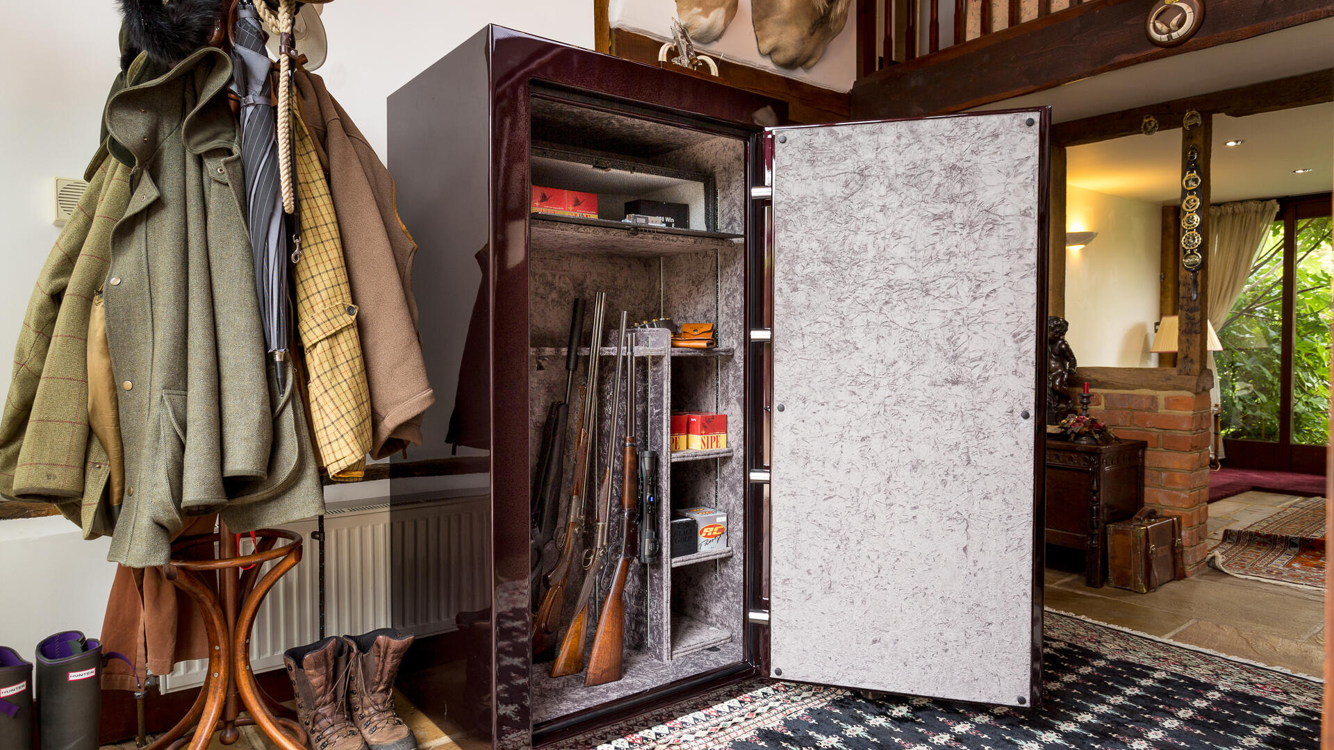 Fort Knox Maverick Quarter View Internal